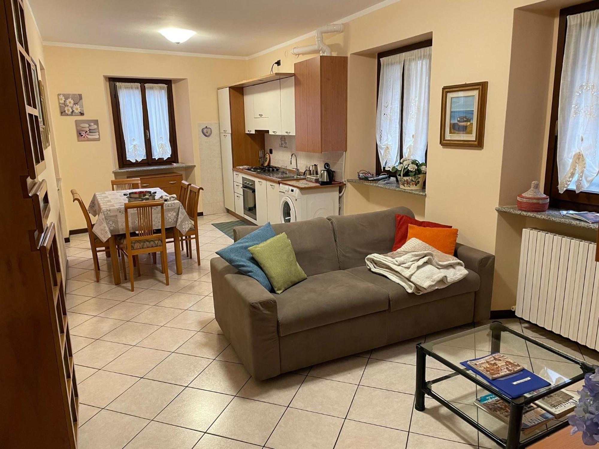 Casa Vacanze Da Carla Abbadia Lariana Extérieur photo