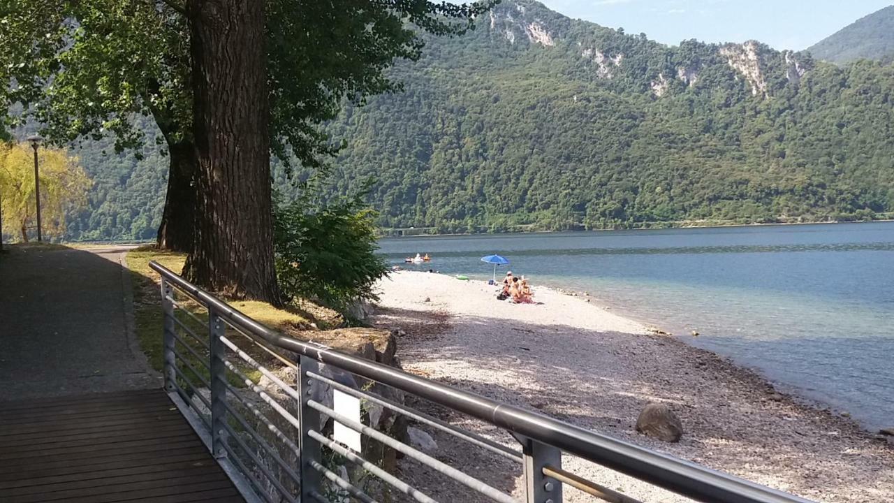 Casa Vacanze Da Carla Abbadia Lariana Extérieur photo